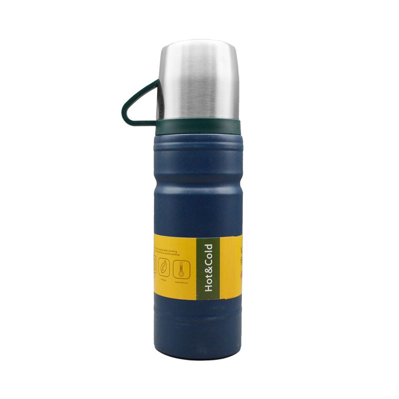 فلاسک مدل gs m 207384 گنجایش 0.69 لیتر به همراه لیوان سفری